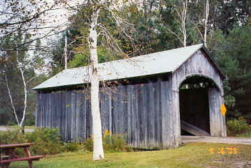 Victorian Bridge. Photo by Liz Keating, September 16, 2005